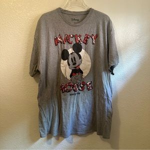 Mickey Mouse T-Shirt 🌹